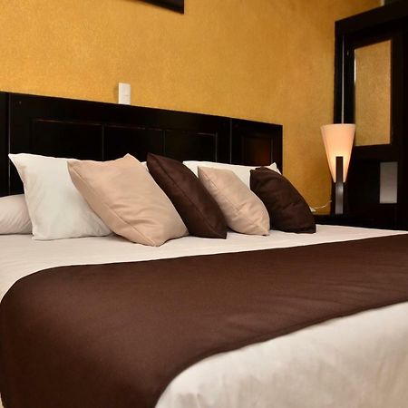 Hotel Suite Azomali تولا دي أليندي المظهر الخارجي الصورة