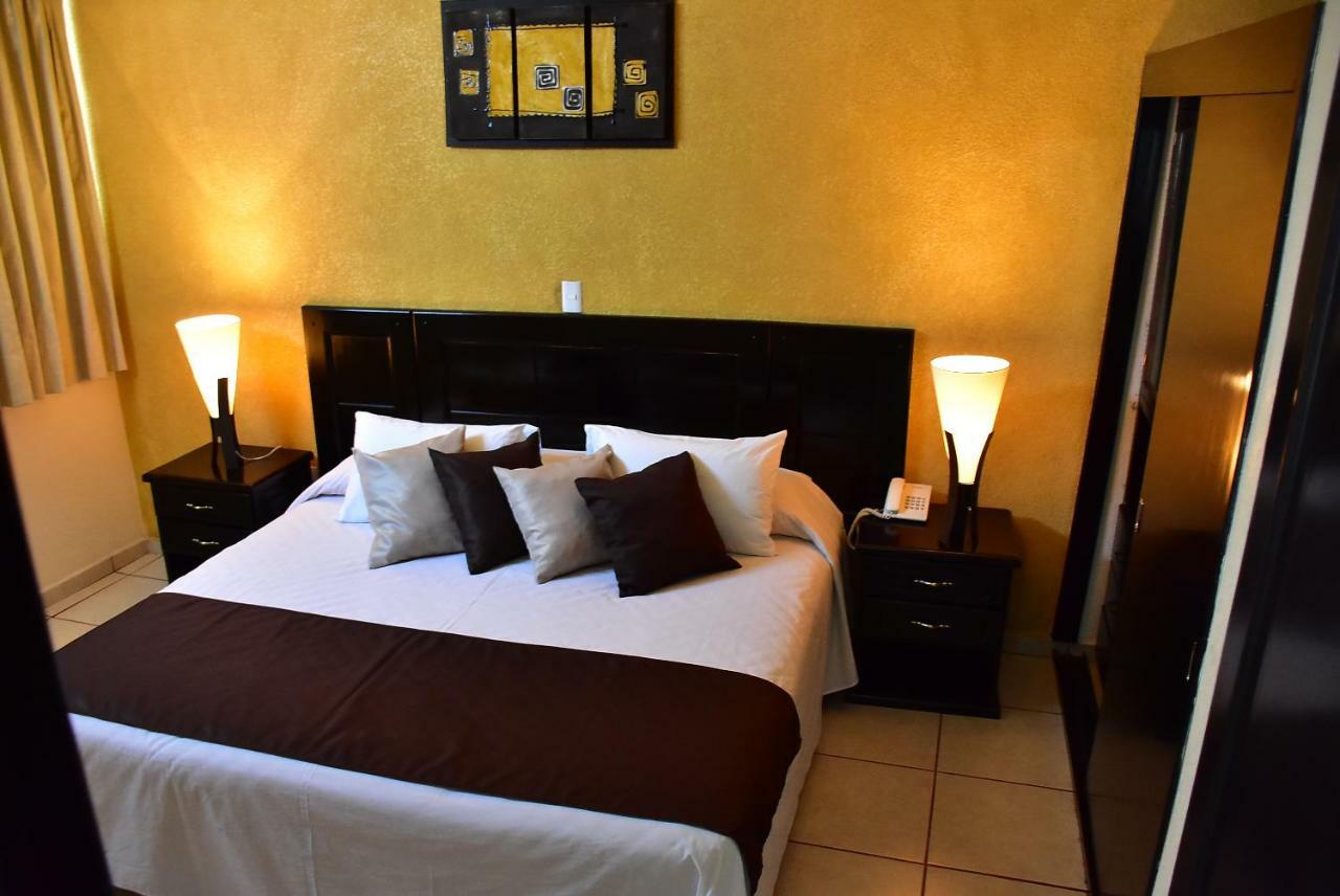 Hotel Suite Azomali تولا دي أليندي المظهر الخارجي الصورة