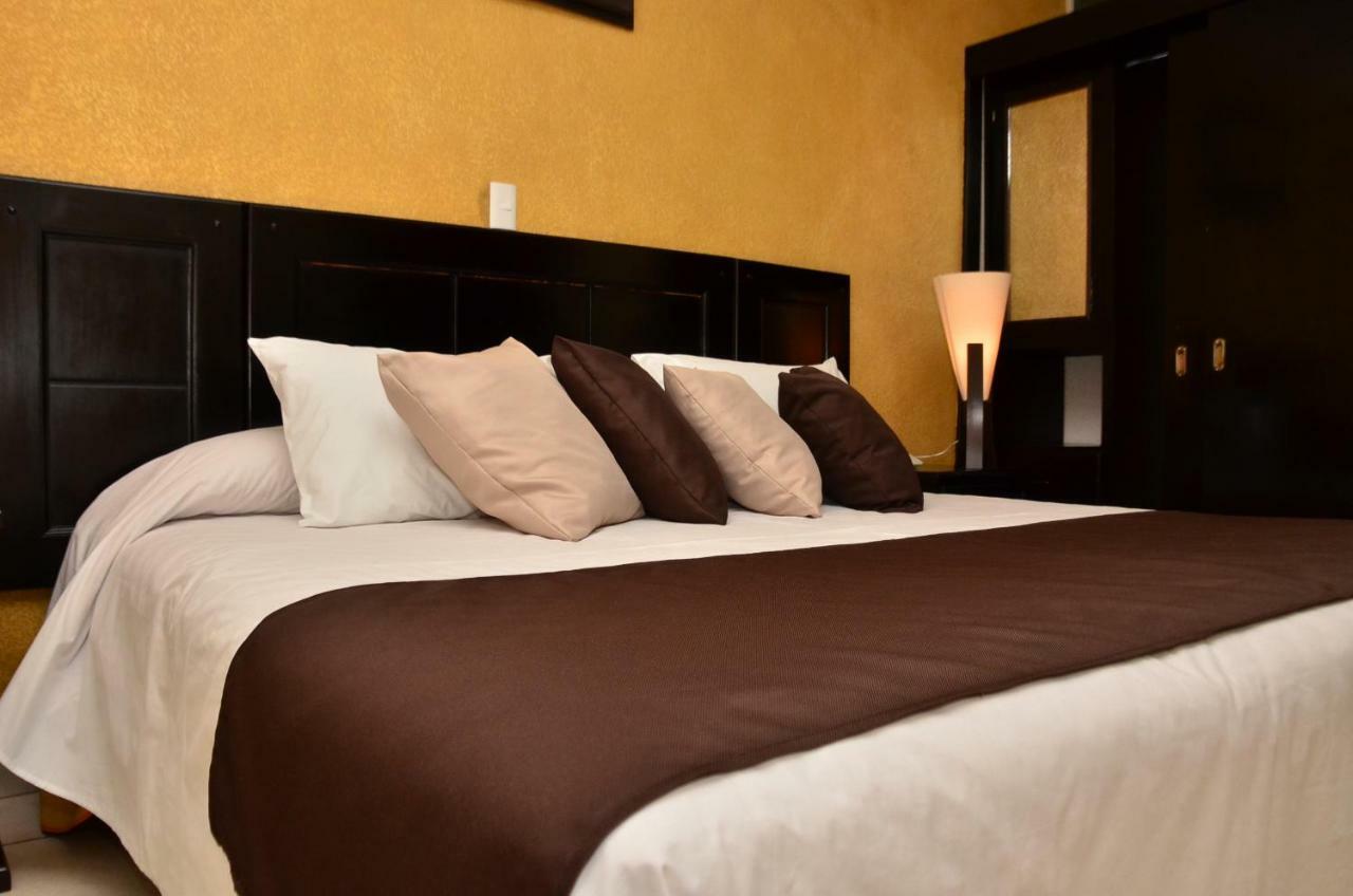 Hotel Suite Azomali تولا دي أليندي المظهر الخارجي الصورة