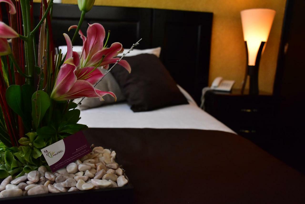 Hotel Suite Azomali تولا دي أليندي المظهر الخارجي الصورة